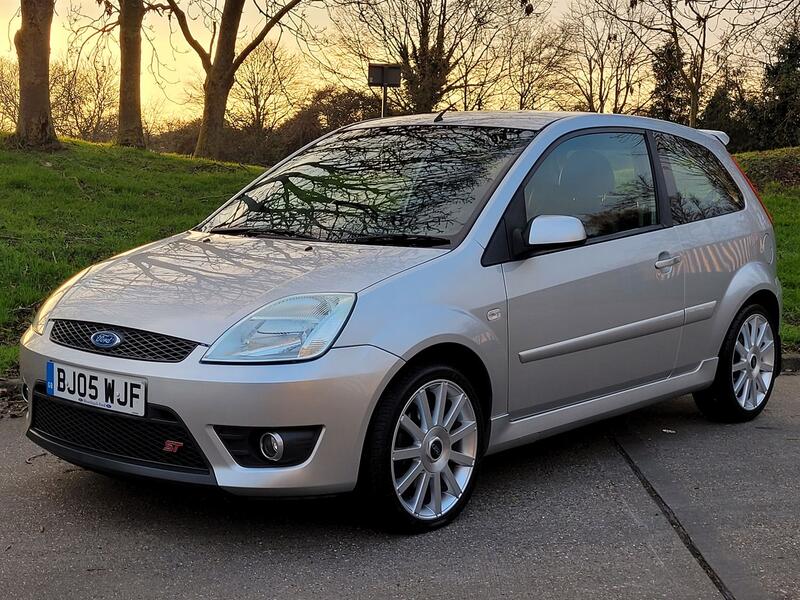 FORD FIESTA 2.0 ST 