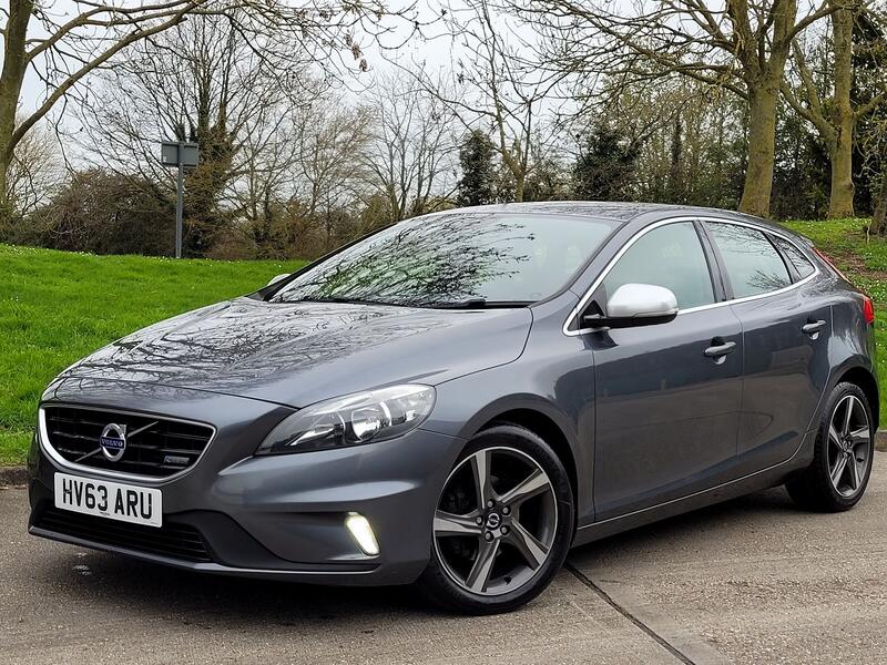 VOLVO V40