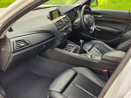 BMW 1 SERIES 2.0 118d Sport 5-door