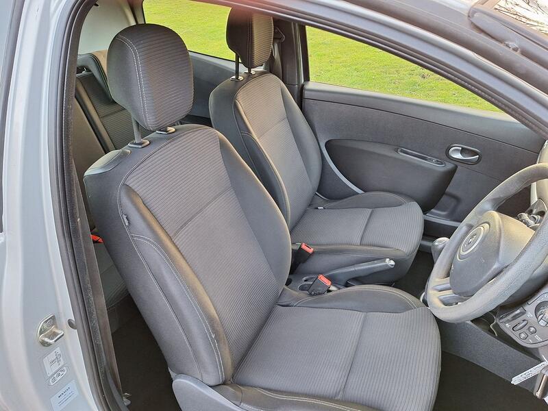 RENAULT CLIO