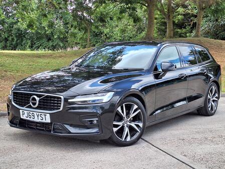 VOLVO V60 2.0 R-Design Plus D4