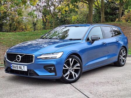 VOLVO V60 2.0 R-Design Plus D4