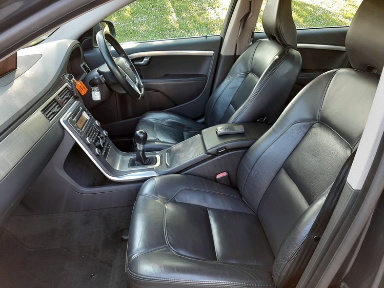 VOLVO V70