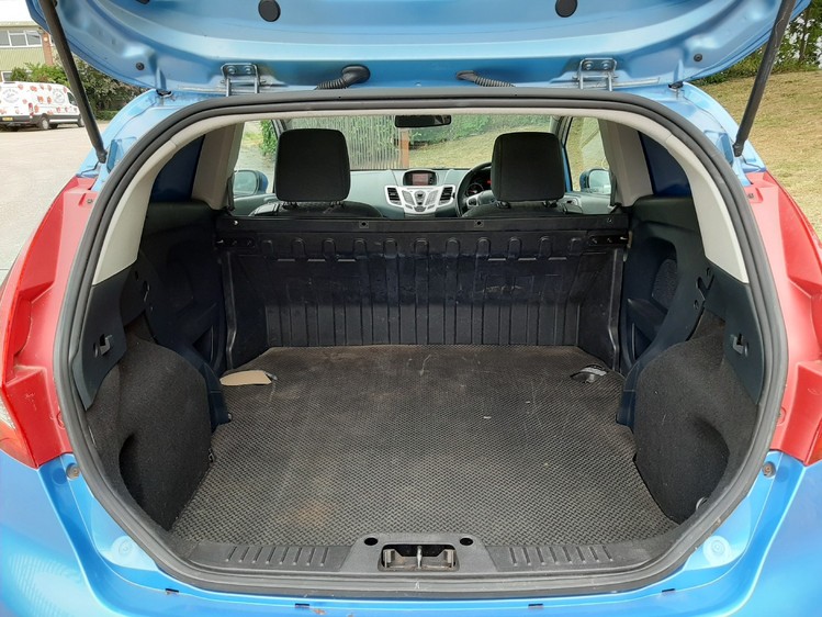 FORD FIESTA