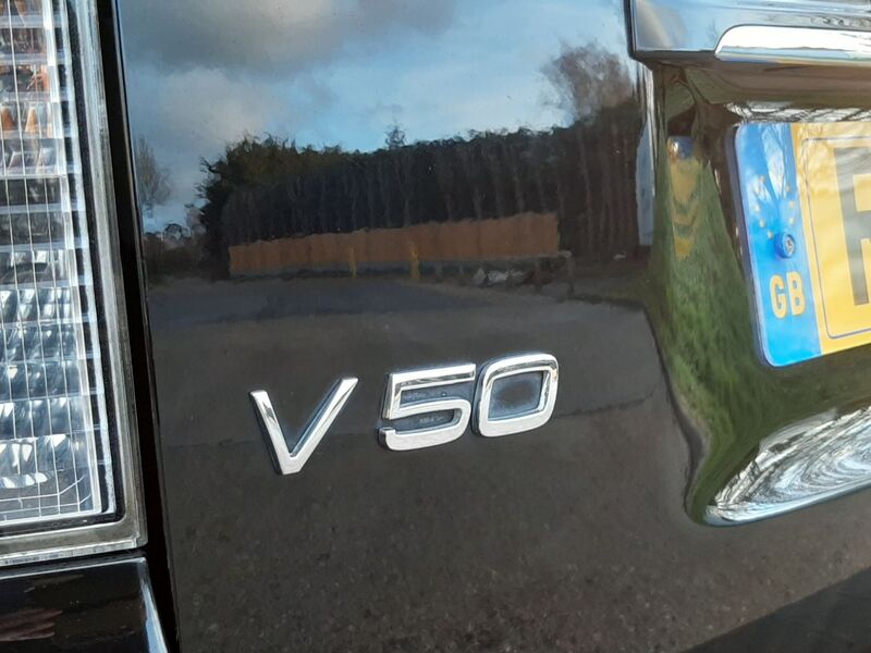 VOLVO V50
