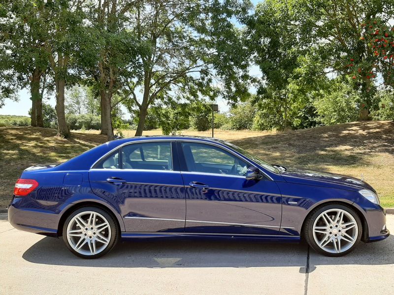 MERCEDES-BENZ E CLASS