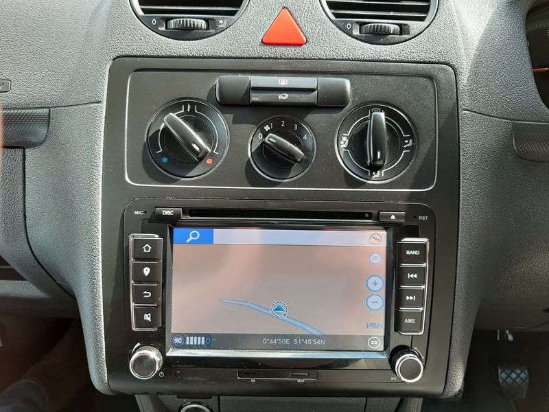 VOLKSWAGEN CADDY