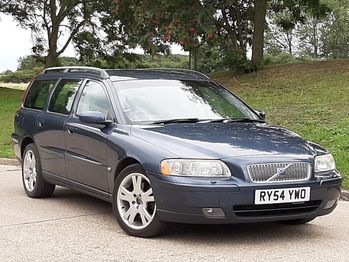 VOLVO V70 2.5 T 210 S  * SOLD *