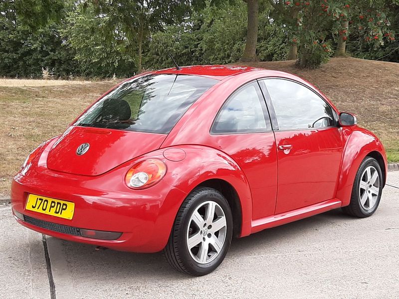 VOLKSWAGEN BEETLE
