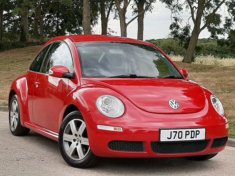VOLKSWAGEN BEETLE