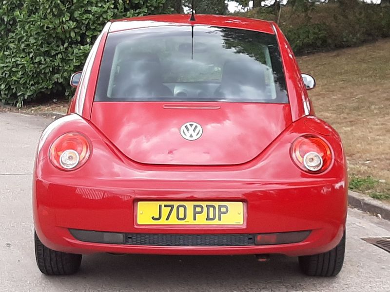 VOLKSWAGEN BEETLE