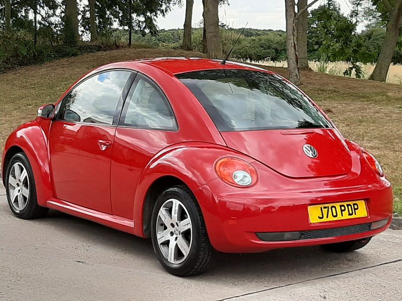 VOLKSWAGEN BEETLE