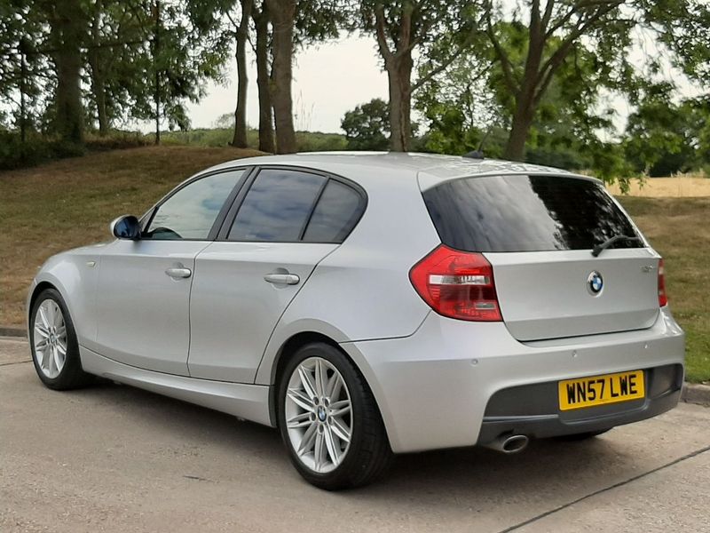 BMW 1 SERIES