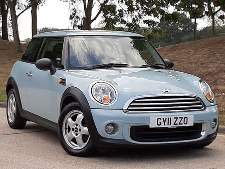 MINI HATCHBACK 1.6 One * SOLD *