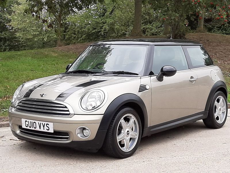 MINI HATCH