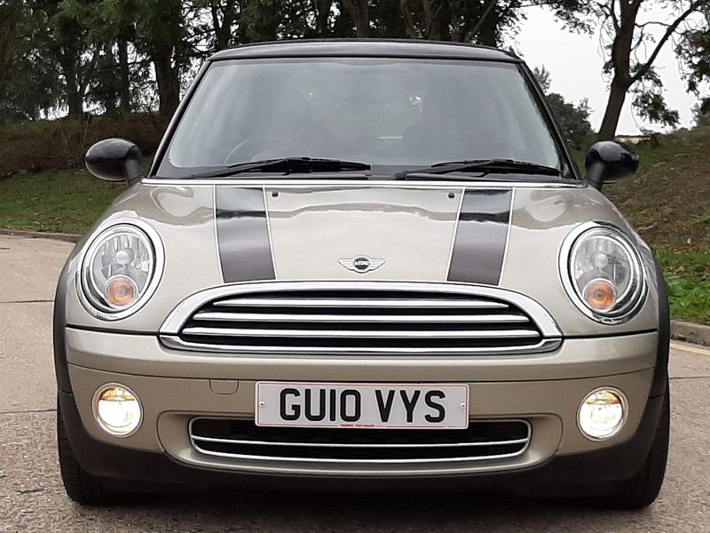 MINI HATCH