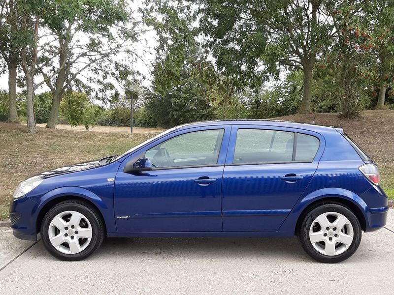 VAUXHALL ASTRA