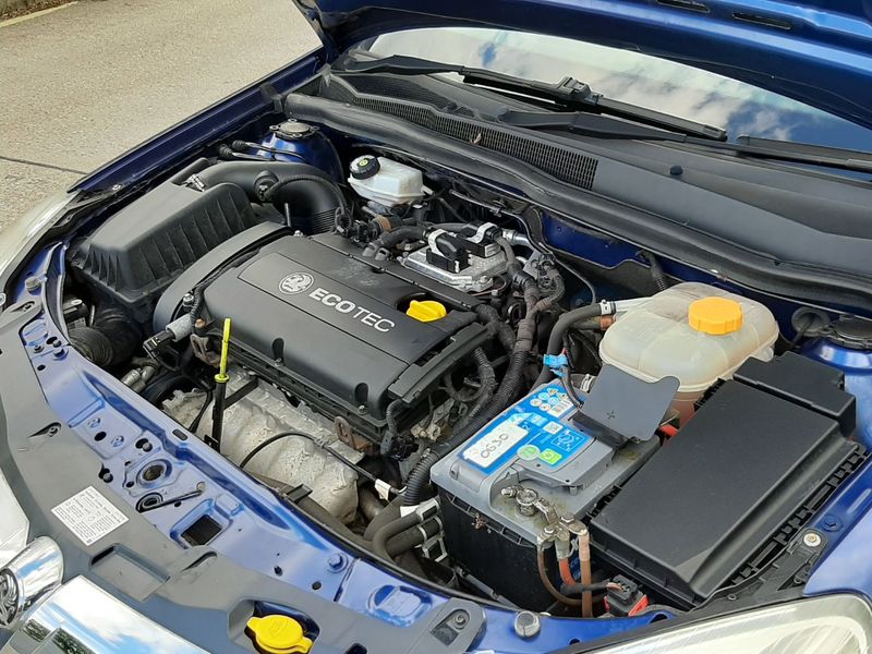 VAUXHALL ASTRA
