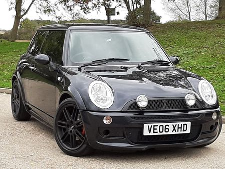 MINI HATCH COOPER COOPER * SOLD *