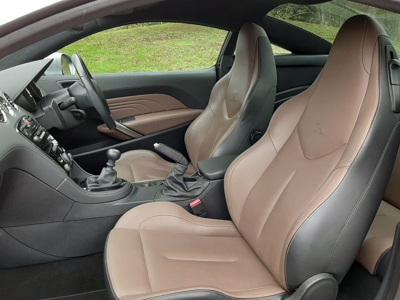 PEUGEOT RCZ