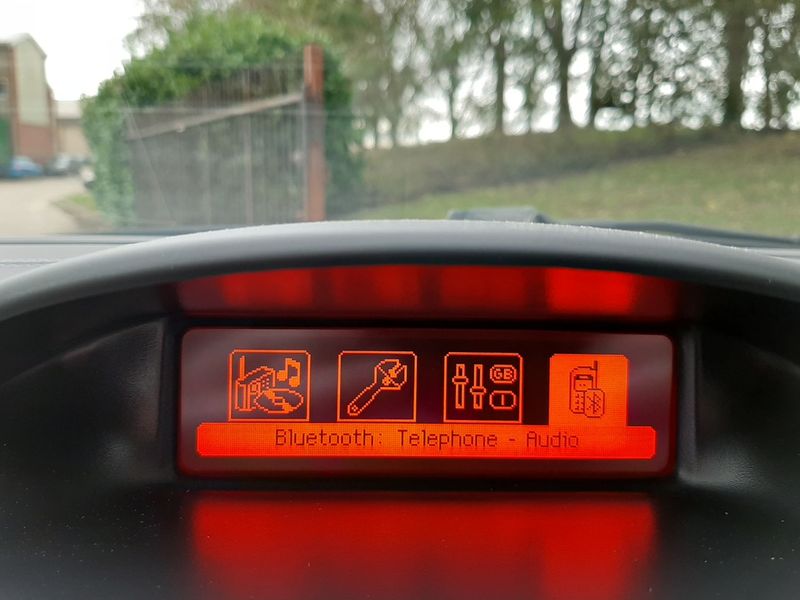 PEUGEOT RCZ