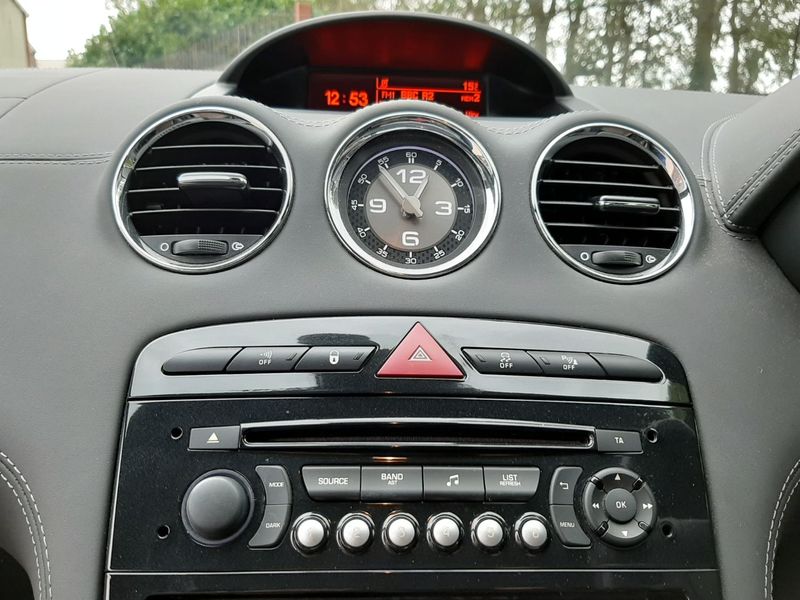 PEUGEOT RCZ