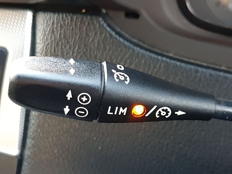 MERCEDES-BENZ CLK