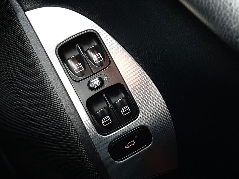 MERCEDES-BENZ CLK