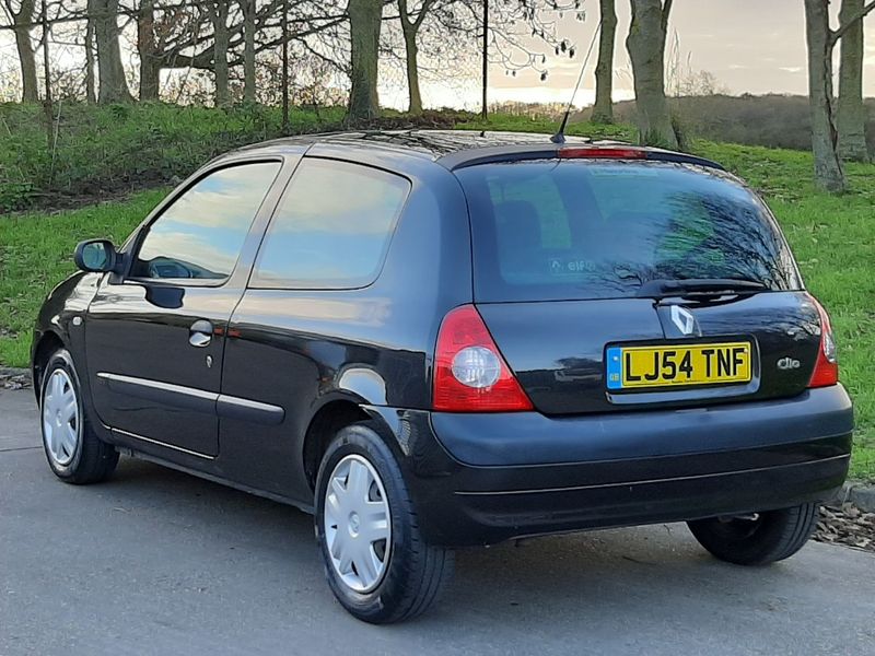 RENAULT CLIO