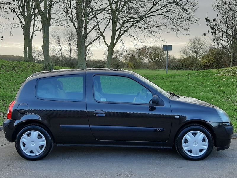 RENAULT CLIO
