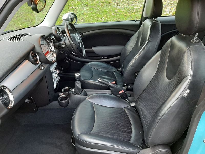 MINI HATCH COOPER