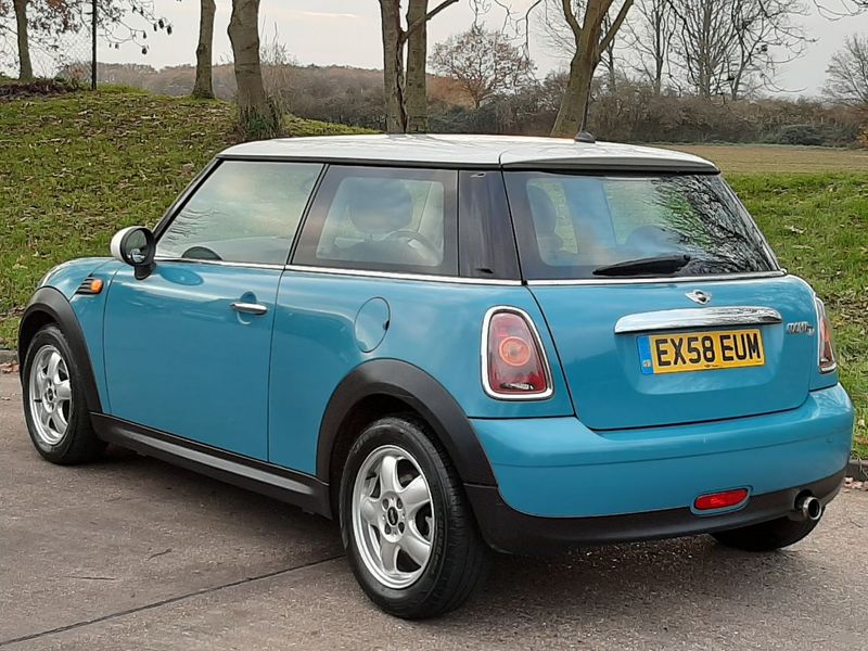 MINI HATCH COOPER