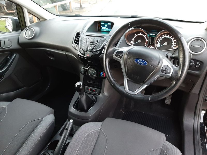 FORD FIESTA VAN
