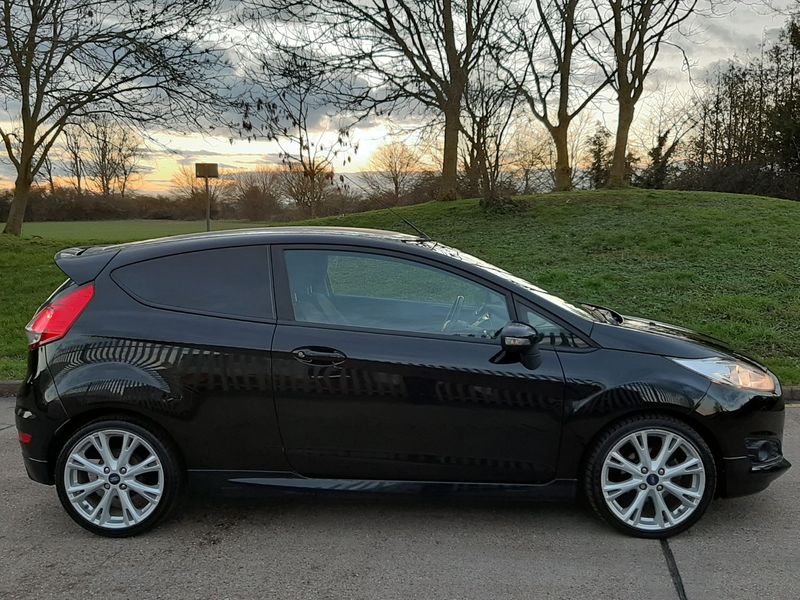 FORD FIESTA VAN