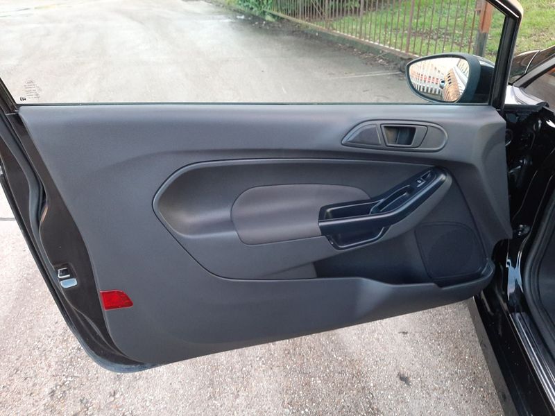 FORD FIESTA VAN