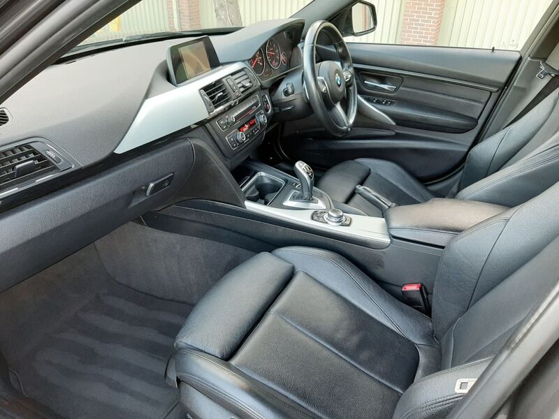 BMW 3 SERIES