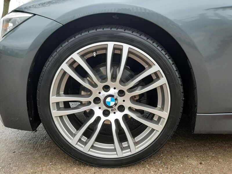 BMW 3 SERIES