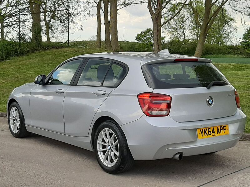 BMW 1 SERIES
