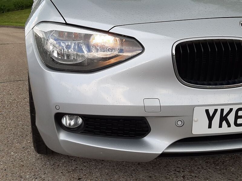 BMW 1 SERIES