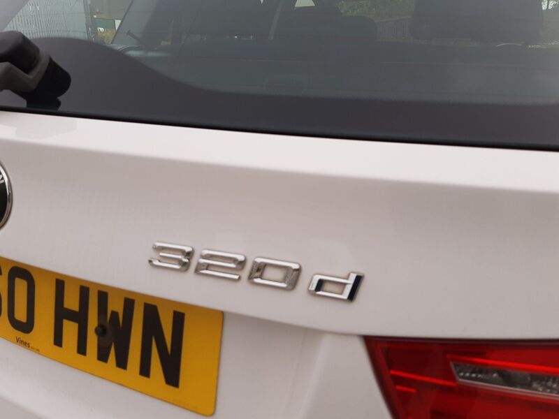BMW 3 SERIES