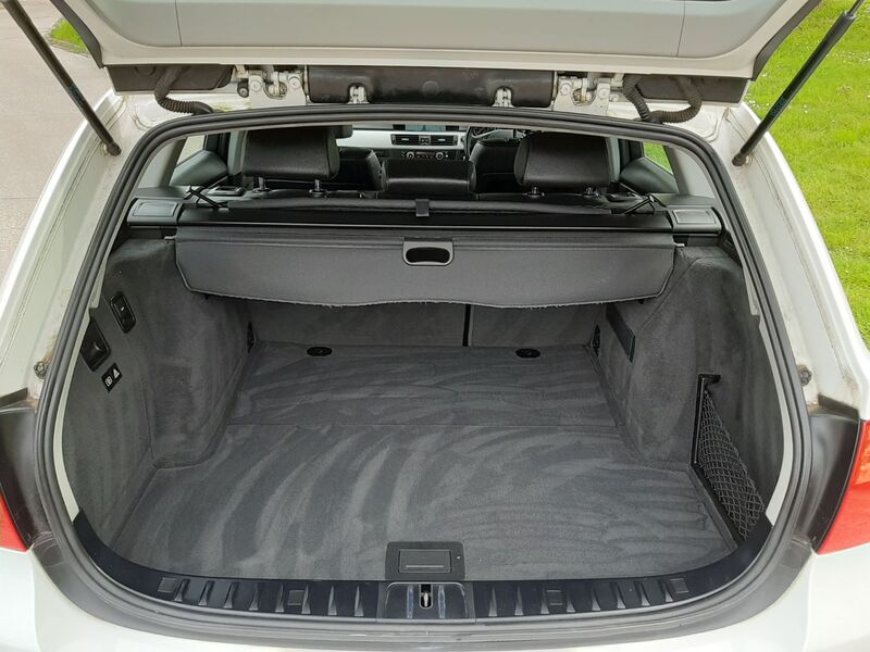 BMW 3 SERIES