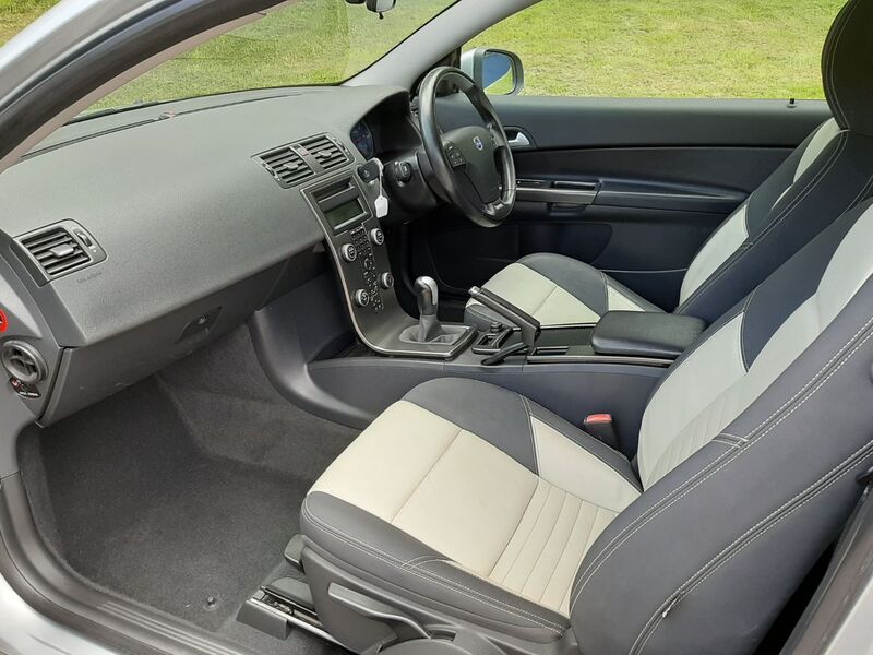 VOLVO C30