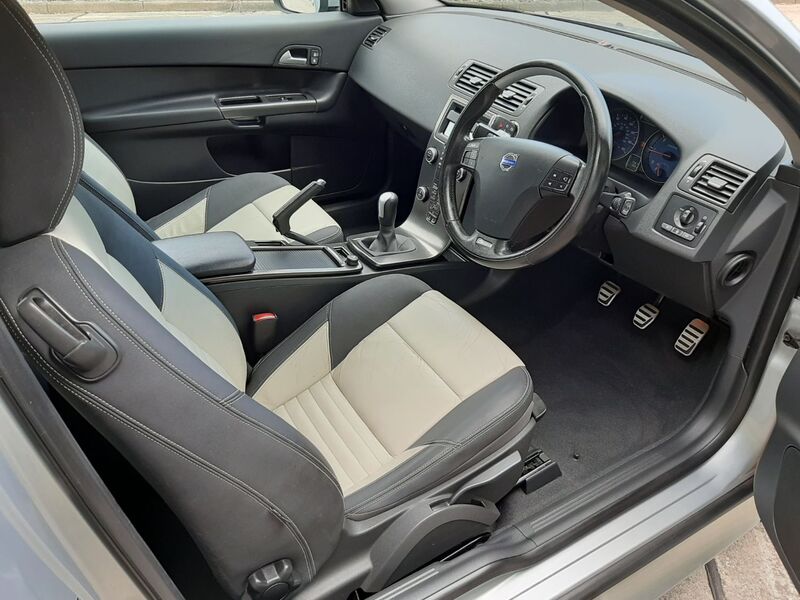 VOLVO C30