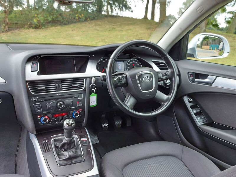 AUDI A4