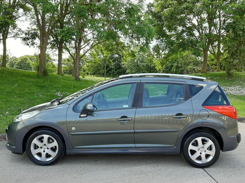 PEUGEOT 207