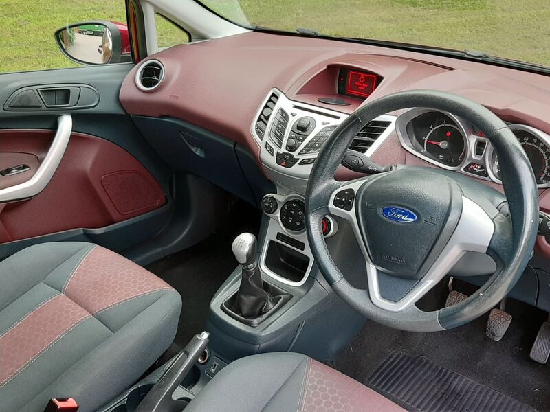 FORD FIESTA