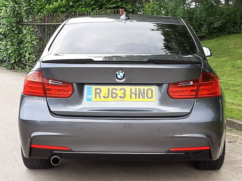 BMW 3 SERIES