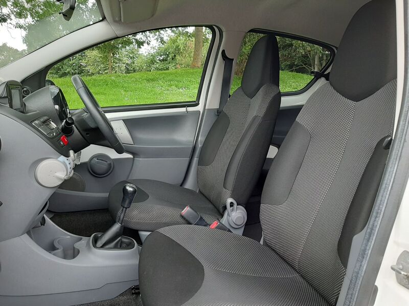 TOYOTA AYGO