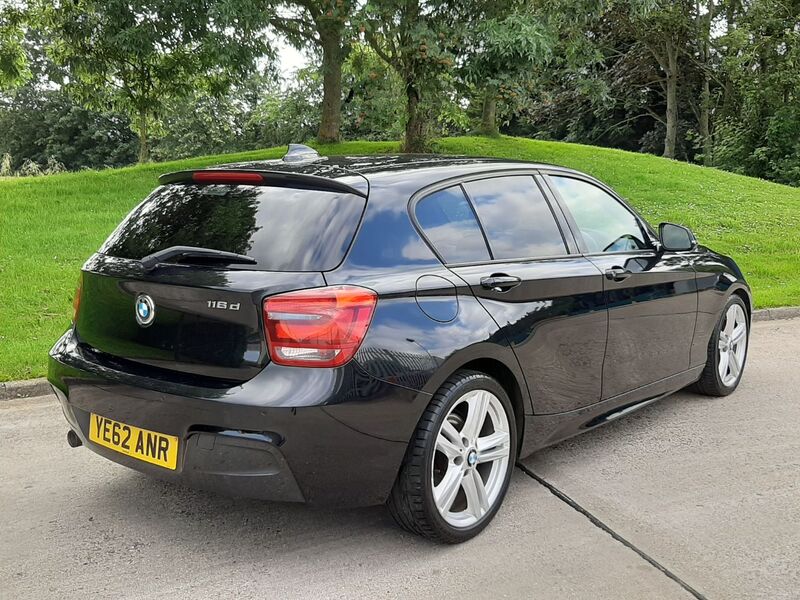 BMW 1 SERIES
