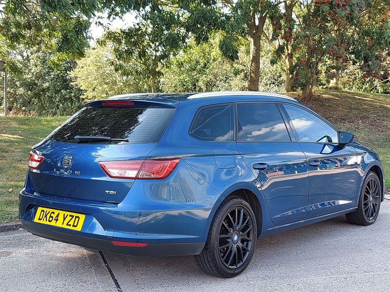SEAT LEON